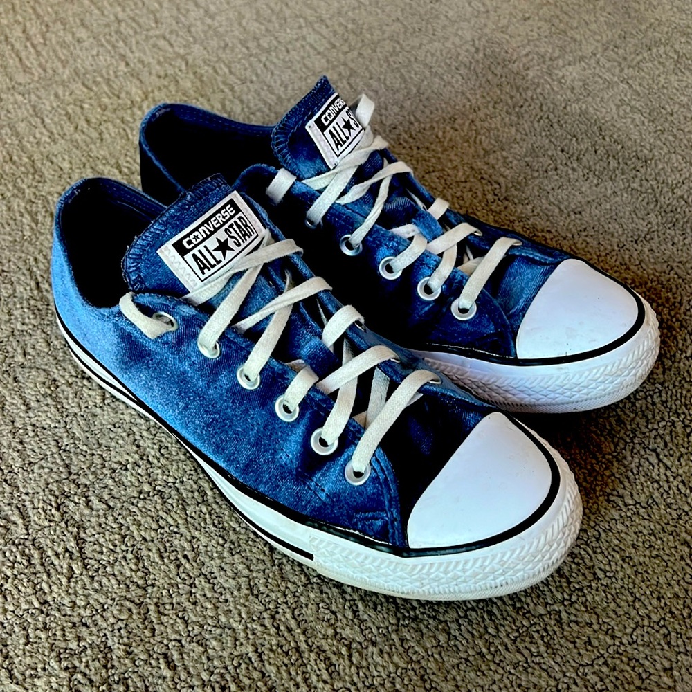 Converse Chuck Taylor Blue Velvet US size 9